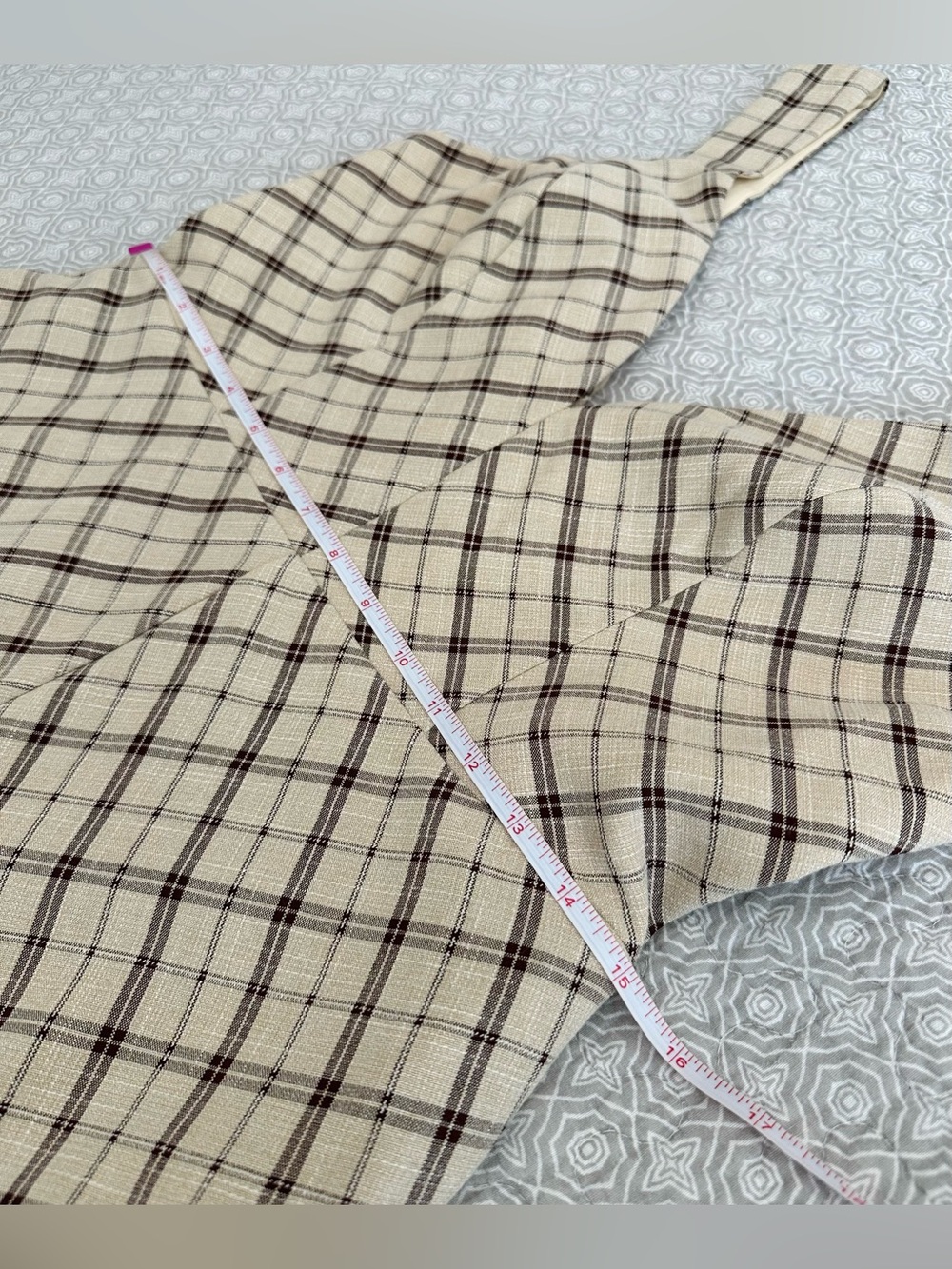Lulu’s Uptown Affection Beige Plaid A-Line Midi Dress with Pockets Size L - Picture 11 of 16